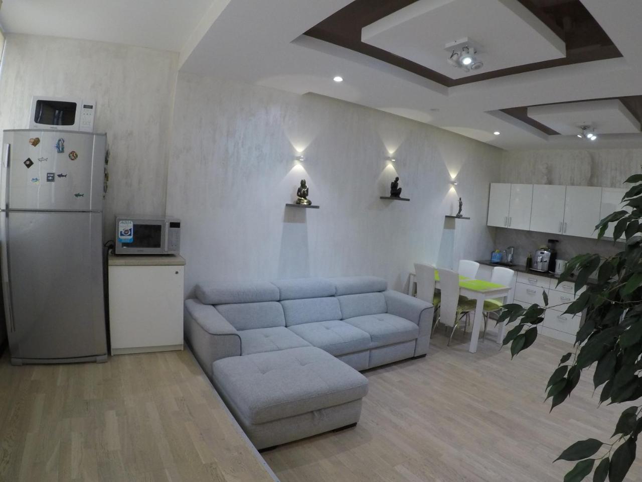 Apartment On Dragomirova Kiev Luaran gambar