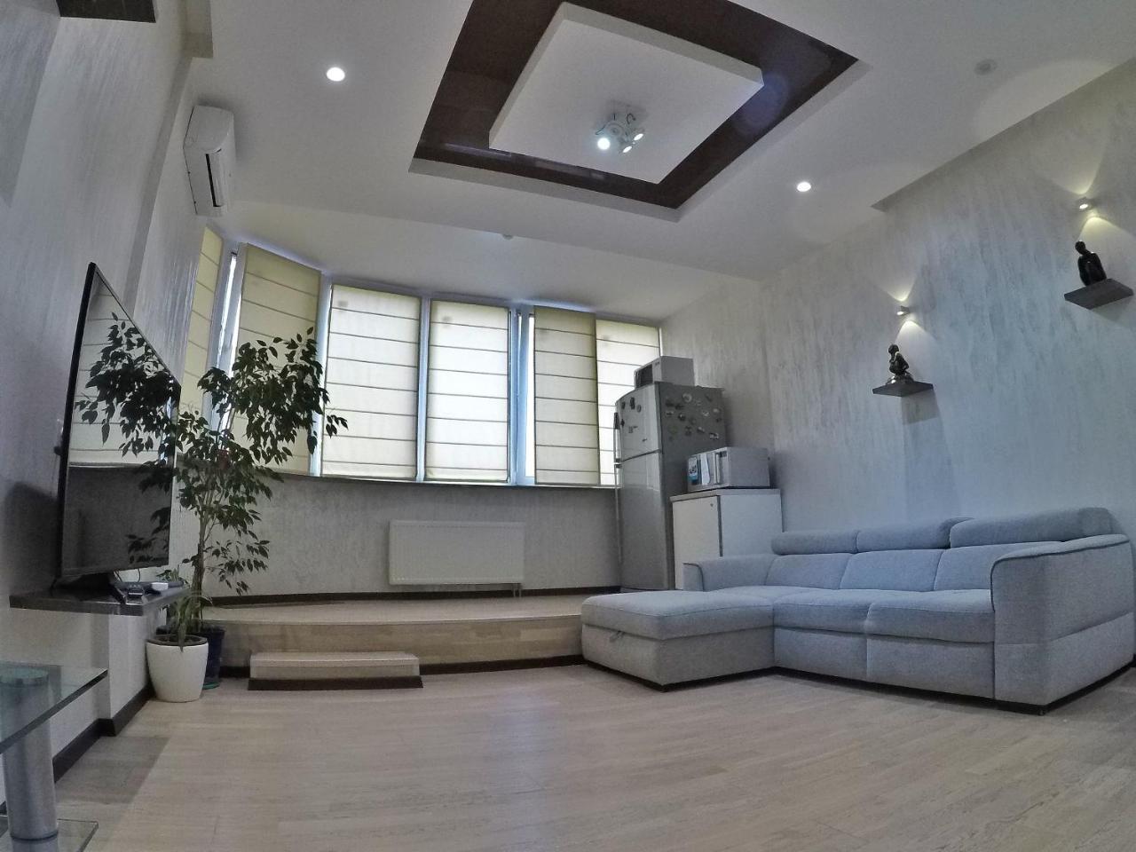 Apartment On Dragomirova Kiev Luaran gambar